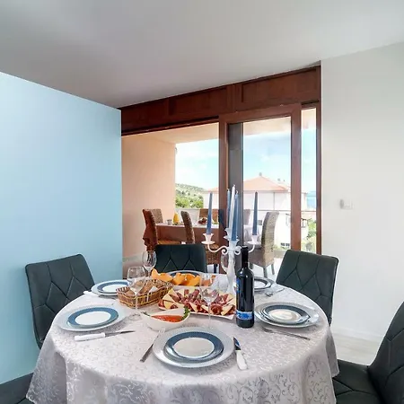 Beautiful With Private Pool * Трогір