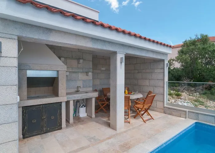 Beautiful With Private Pool Lägenhet *