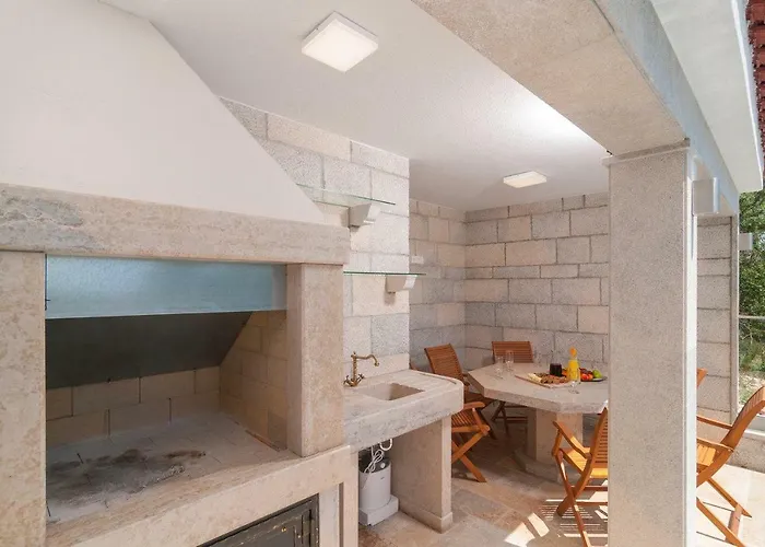 Beautiful With Private Pool Appartement